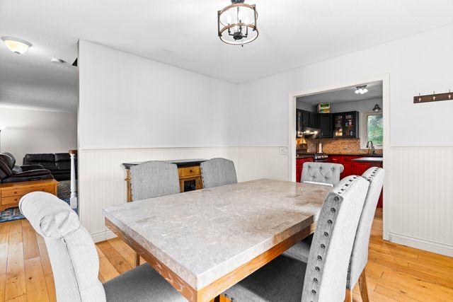 10 Rounseville St, New Bedford, MA 02745