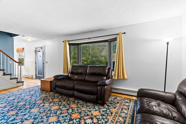 10 Rounseville St, New Bedford, MA 02745