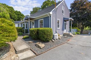 10 Rounseville St, New Bedford, MA 02745