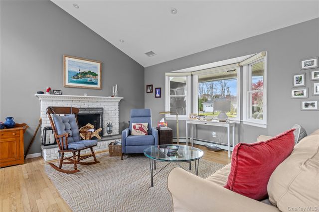 56 Dougs Lane, South Jamesport, NY 11970