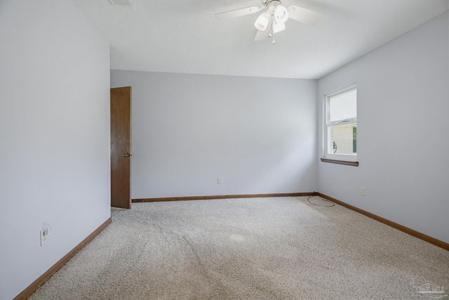 8217 Squire Rd, Pensacola, FL 32514