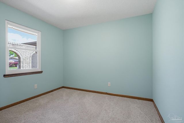 8217 Squire Rd, Pensacola, FL 32514