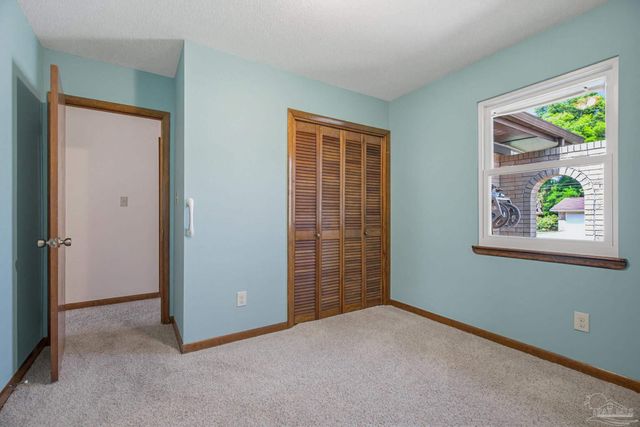 8217 Squire Rd, Pensacola, FL 32514