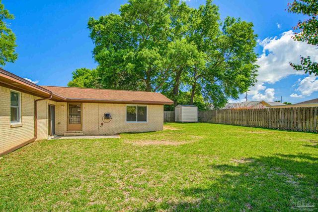 8217 Squire Rd, Pensacola, FL 32514