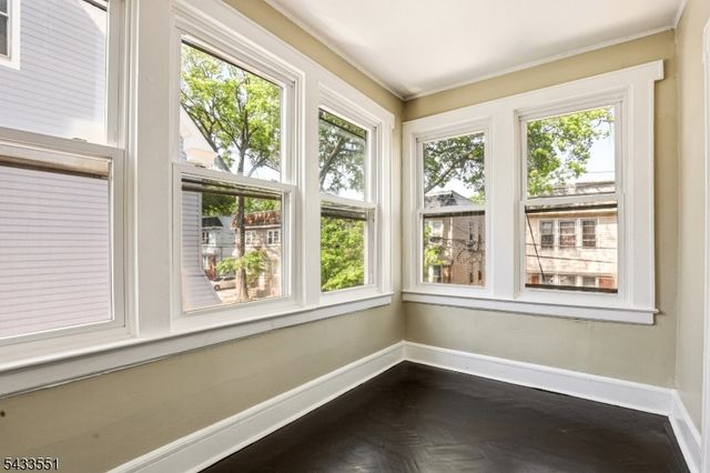 28 Underwood St, Newark City, NJ 07106
