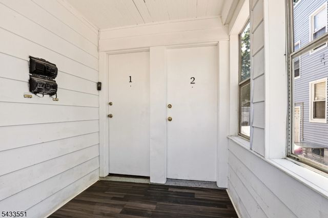 28 Underwood St, Newark City, NJ 07106