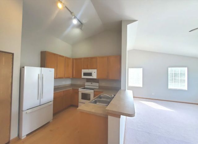 1449 McClure Road 1449, Aurora, IL 60505