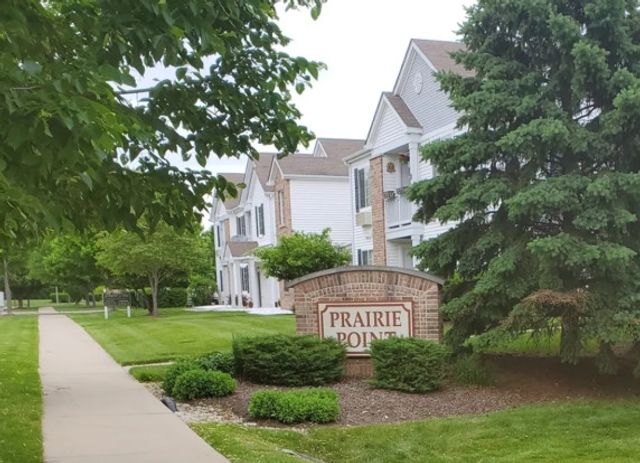 1449 McClure Road 1449, Aurora, IL 60505