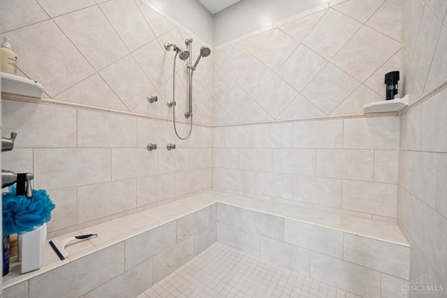 9867 Laurel Glen Drive, Hamilton Twp, OH 45140