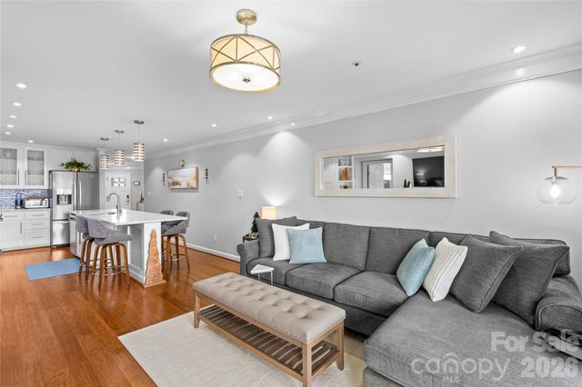 18789 Vineyard Point Lane, Cornelius, NC 28031