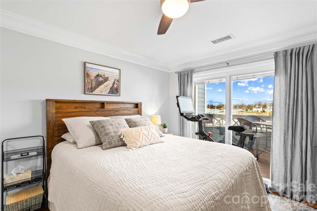 18789 Vineyard Point Lane, Cornelius, NC 28031