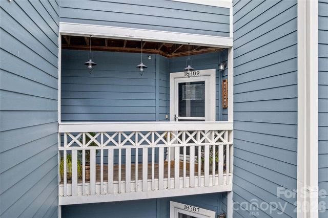 18789 Vineyard Point Lane, Cornelius, NC 28031