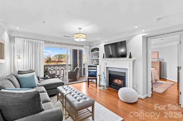 18789 Vineyard Point Lane, Cornelius, NC 28031