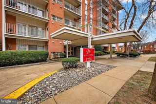 5250 VALLEY FORGE DR #502, Alexandria, VA 22304