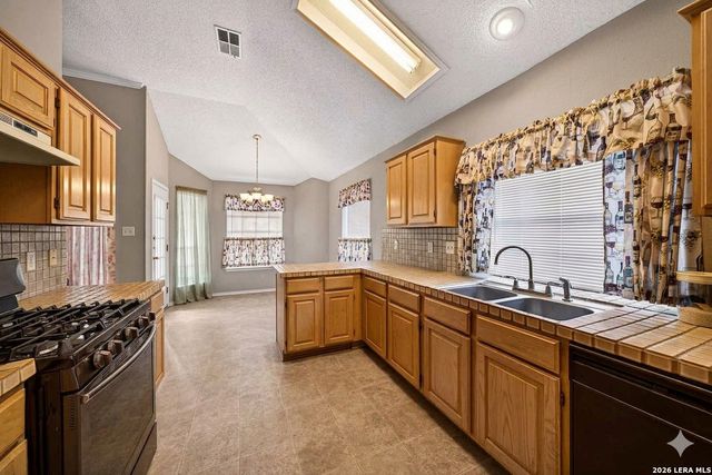 1239 Crumpet, San Antonio, TX 78253