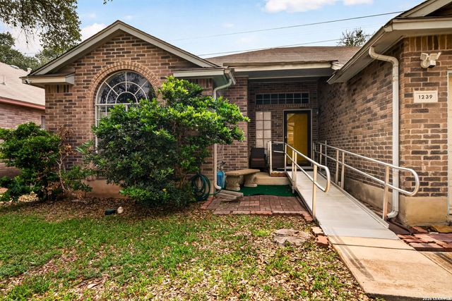 1239 Crumpet, San Antonio, TX 78253