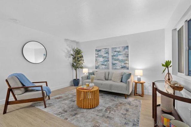 1030 Robinson Ave 207, San Diego, CA 92103