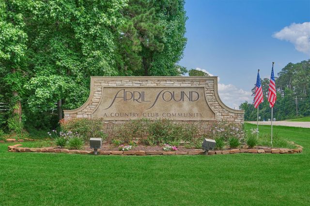 1 April Point Drive S, Montgomery, TX 77356