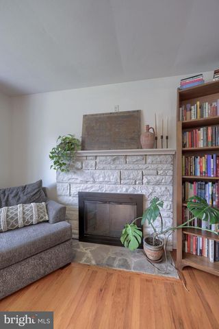 103 OAK KNOLL RD, New Cumberland, PA 17070
