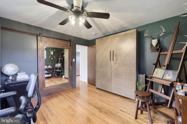 103 OAK KNOLL RD, New Cumberland, PA 17070