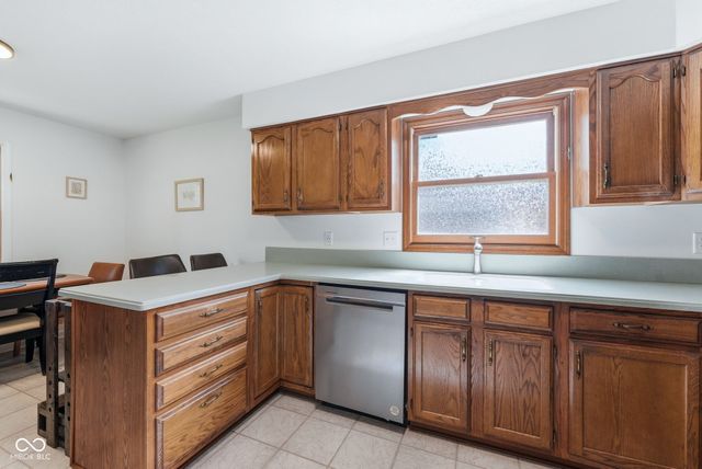 1106 Acadia Court, Indianapolis, IN 46217