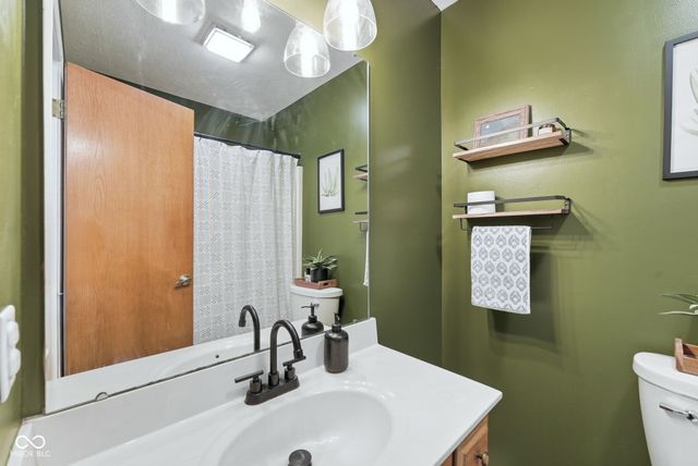 1106 Acadia Court, Indianapolis, IN 46217