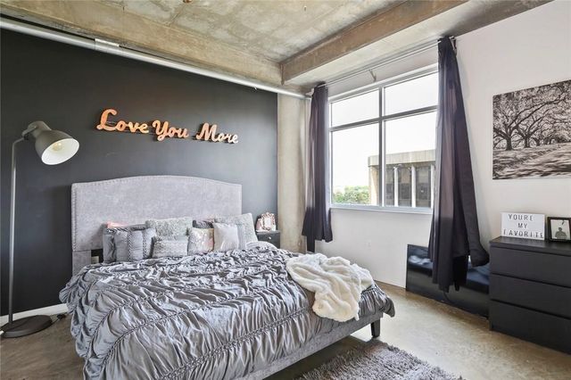 1001 Belleview Street 402, Dallas, TX 75215