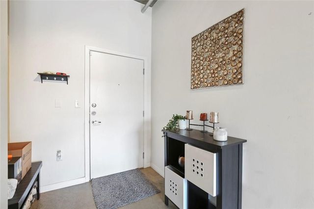 1001 Belleview Street 402, Dallas, TX 75215