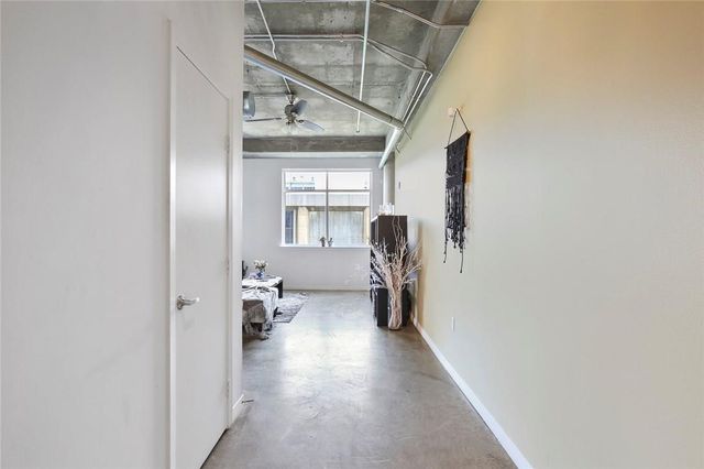 1001 Belleview Street 402, Dallas, TX 75215