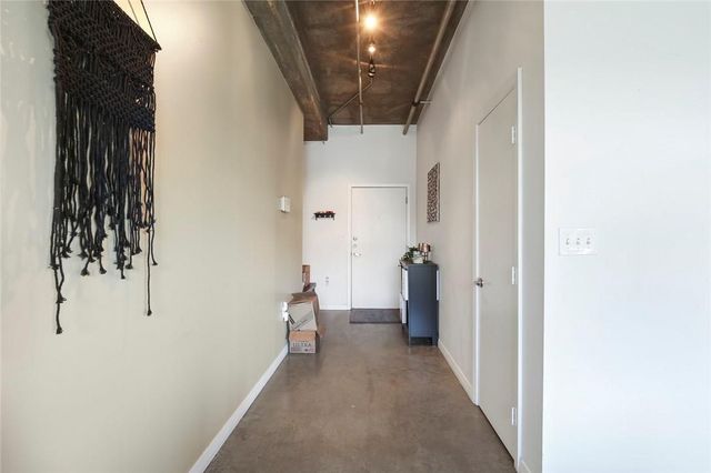 1001 Belleview Street 402, Dallas, TX 75215