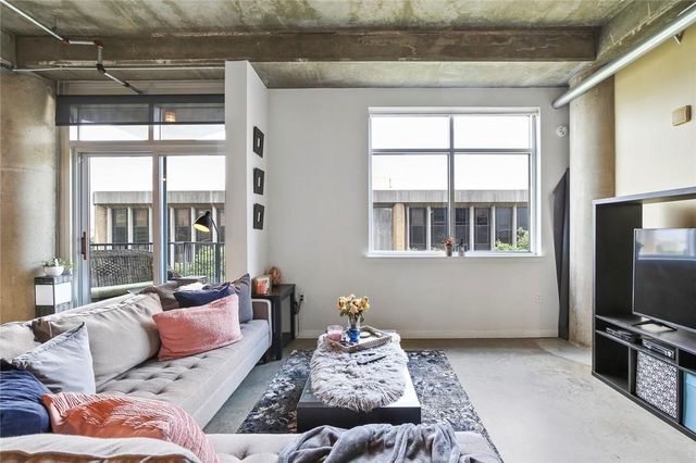 1001 Belleview Street 402, Dallas, TX 75215