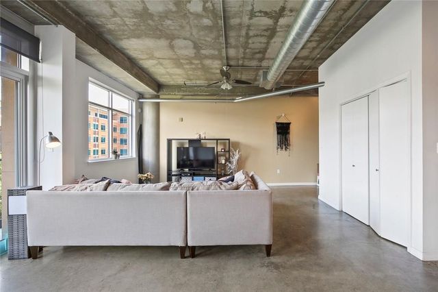 1001 Belleview Street 402, Dallas, TX 75215