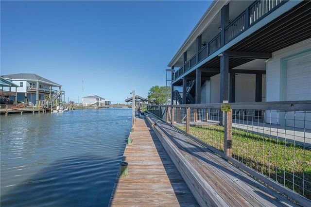 142-143 Channelview Road, Rockport, TX 78382