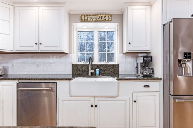 170 Medford Street, Warwick, RI 02889