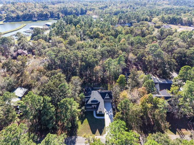 110 Lords Circle, Coldspring, TX 77331