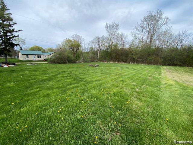 3399 Mckinley Avenue, Burton, MI 48529