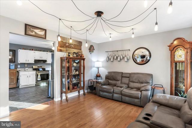 1108 W IRVIN AVE W, Hagerstown, MD 21742