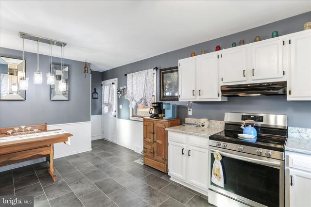 1108 W IRVIN AVE W, Hagerstown, MD 21742