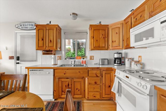 35003 E Hayden Lake RD, Hayden, ID 83835