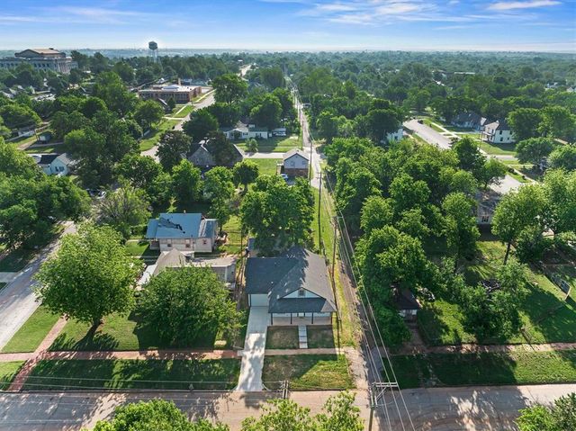 310 S Elm Street, Guthrie, OK 73044