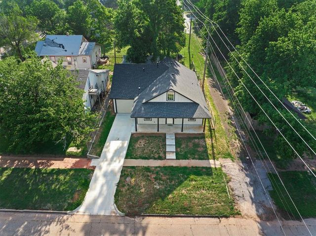 310 S Elm Street, Guthrie, OK 73044
