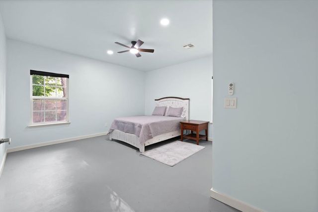 310 S Elm Street, Guthrie, OK 73044
