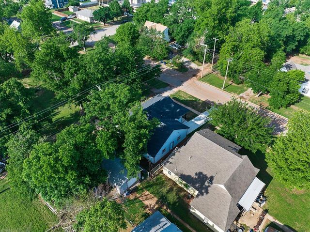310 S Elm Street, Guthrie, OK 73044