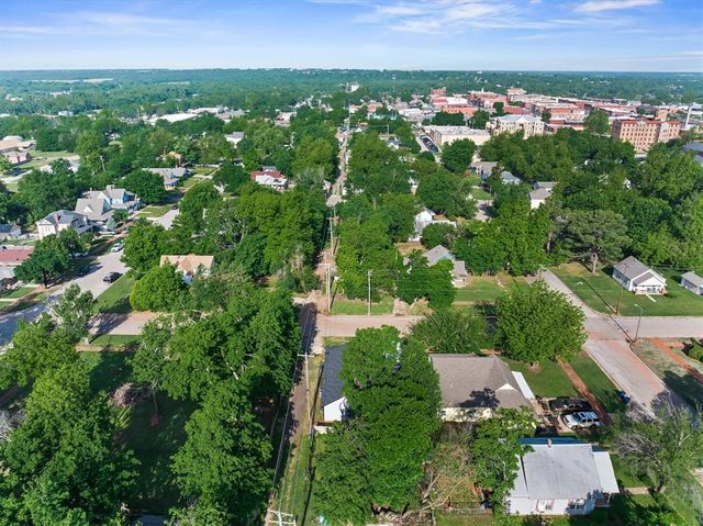 310 S Elm Street, Guthrie, OK 73044