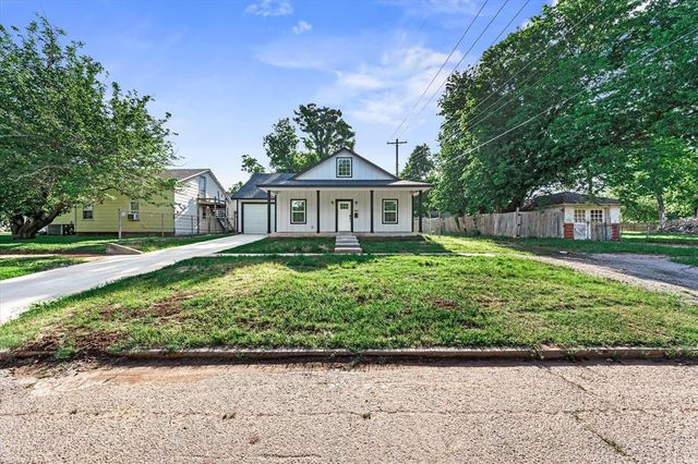 310 S Elm Street, Guthrie, OK 73044
