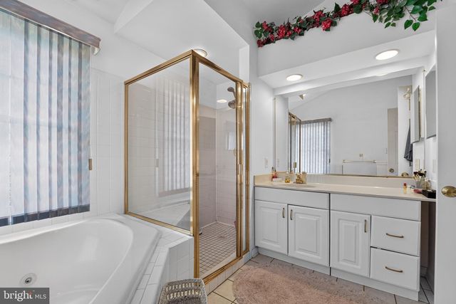 2903 CHESTNUT HILL DR, Ellicott City, MD 21043