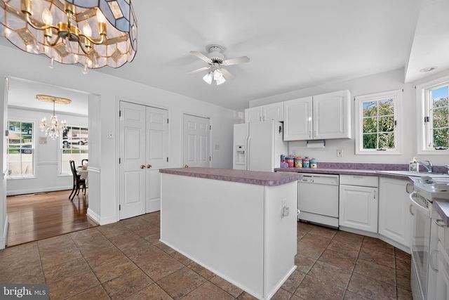 2903 CHESTNUT HILL DR, Ellicott City, MD 21043