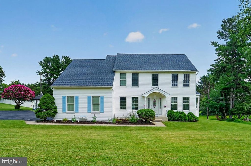 2903 CHESTNUT HILL DR, Ellicott City, MD 21043
