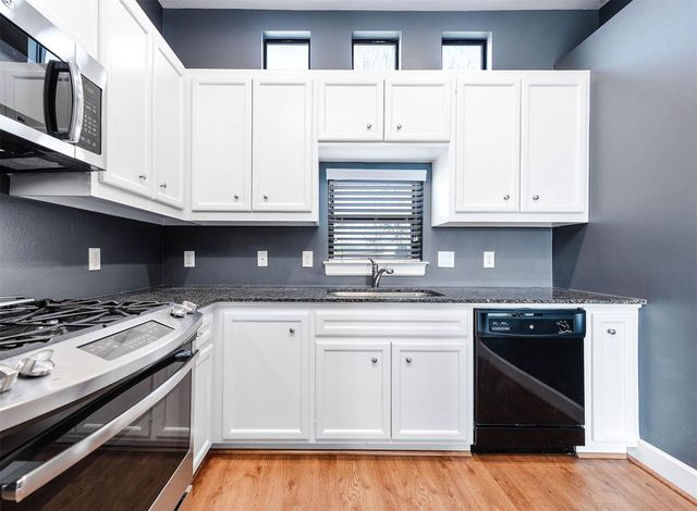 7650 Springhill Street 704, Houston, TX 77021