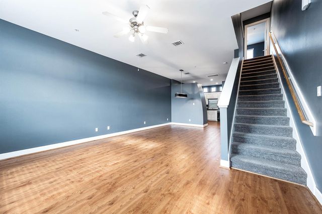 7650 Springhill Street 704, Houston, TX 77021